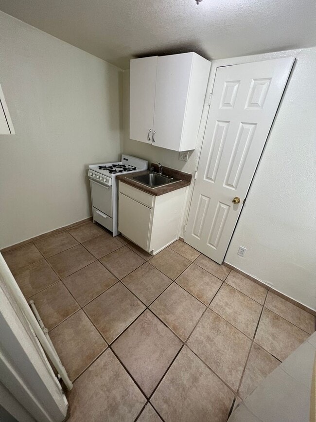 Photo - 10919 Unit STUDIO