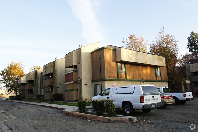 Woodland Apartments - Woodland East Apartments