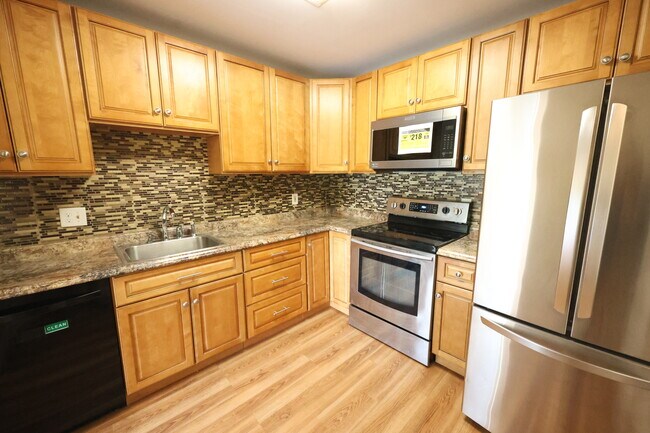 Photo - 14 Heron St Unit 410