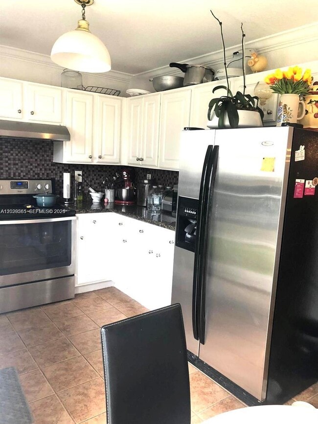 Photo - 2036 NE 167th St