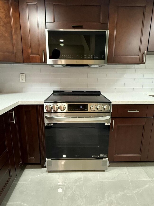 Photo - 2336 NW 35th St Unit 0