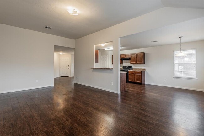 Photo - 30 Leisure Shore Ct