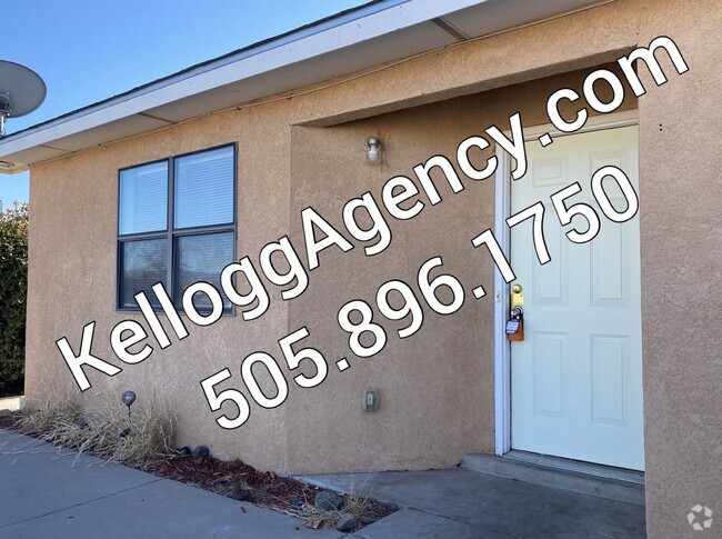 Building Photo - 2BR/1Bath - 4 Plex in Rio Rancho Rental