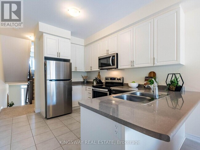 Photo - 279 Skinner Rd