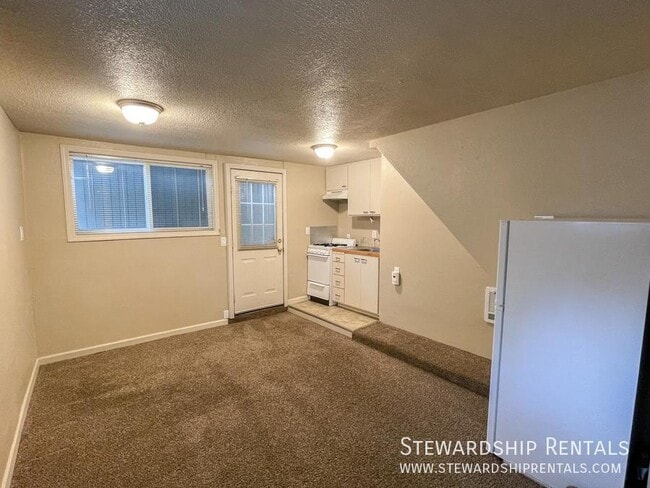 Photo - 754 W 12th Ave Unit E