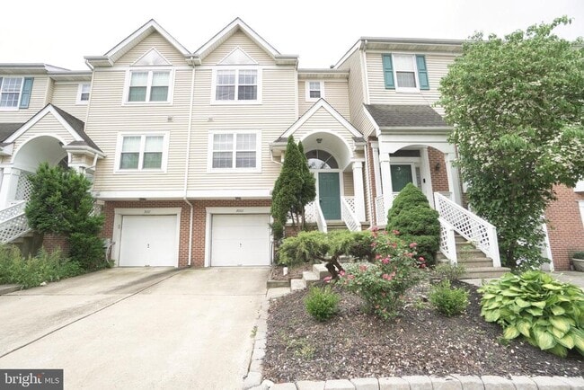 Photo - 3002 Harvard Dr Townhome