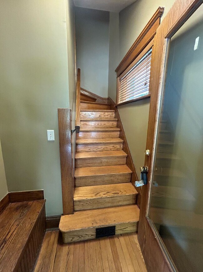 Photo - Beautiful 2 Bedroom Townhouse!