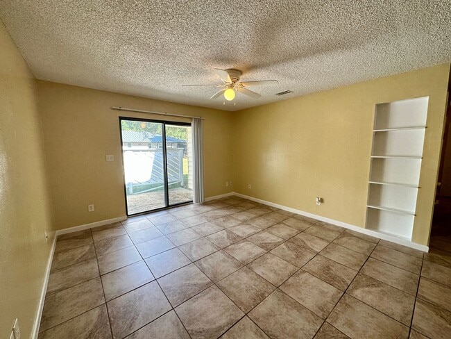 Photo - 2 Bedroom 1 Bath Available with Water, Tra...