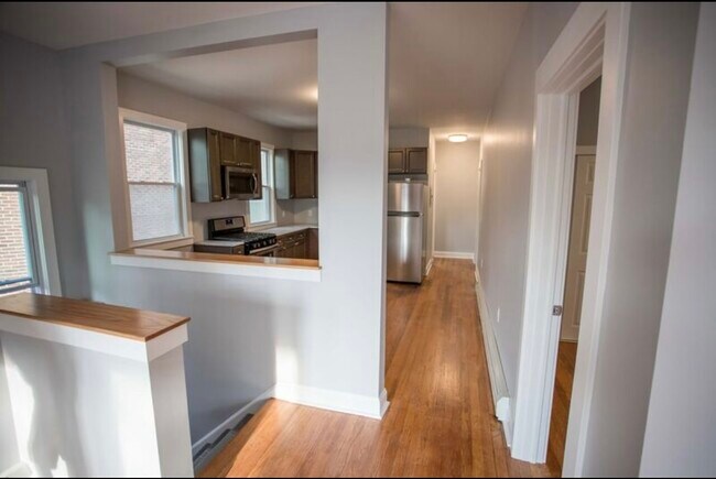 Photo - 149 Richmond Ave Unit 2