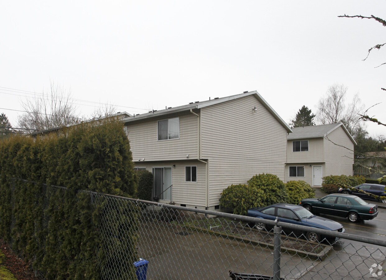 Photo - Vermont Street Apartments