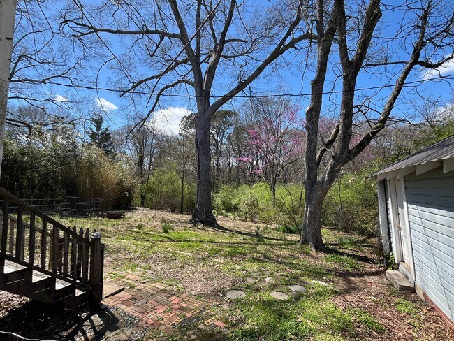 Photo - 1511 N Main St