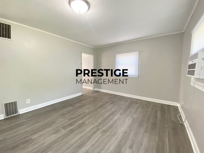 Photo - Updated 2 Bedroom in Gary