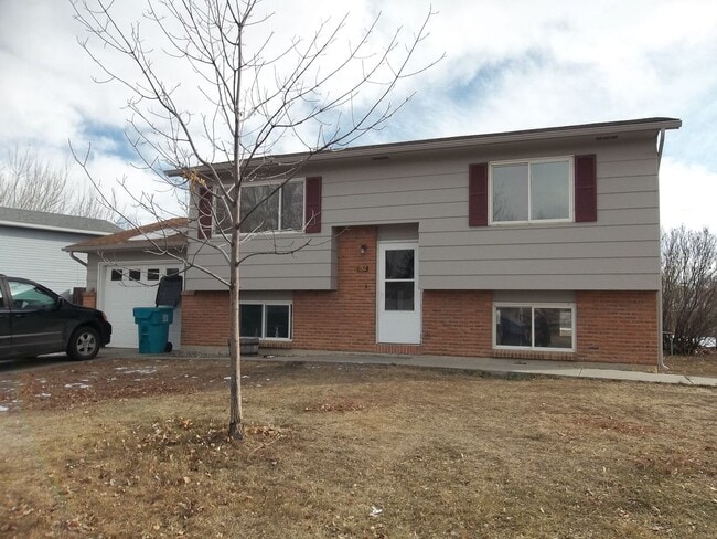 Building Photo - Spacious Berthoud Home with Finished Basement & Detached Shop