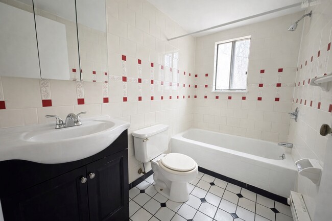 Fountain Square Bathroom - Fountain Square