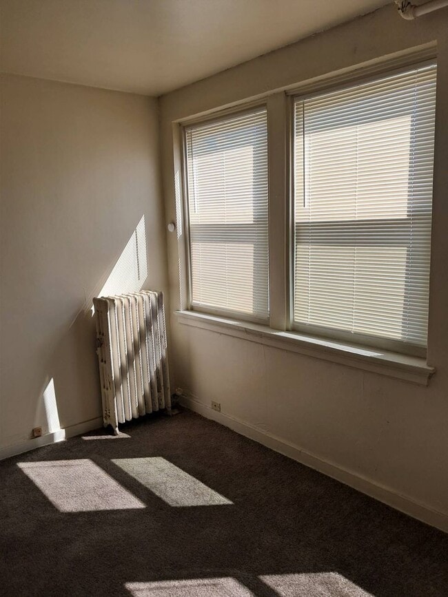 Building Photo - 1206WLincolnM Unit APT 4