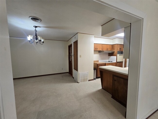 Photo - 308 Mackeral St