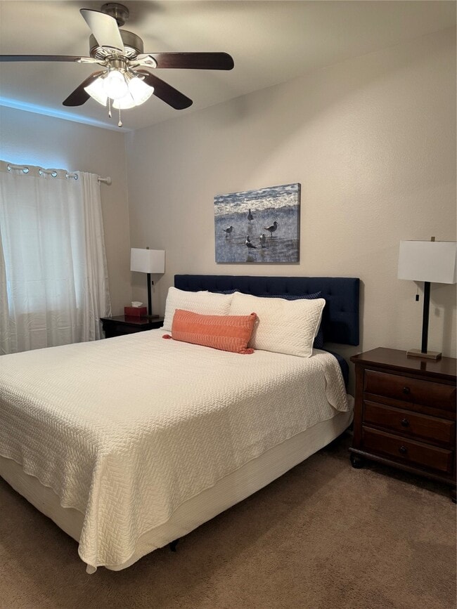 Building Photo - 12800 Melville Dr Unit 2 Rental