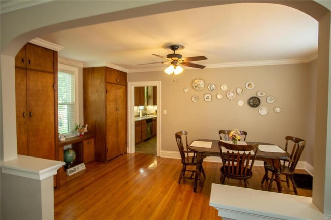 Photo - 4630 Seibert Ave