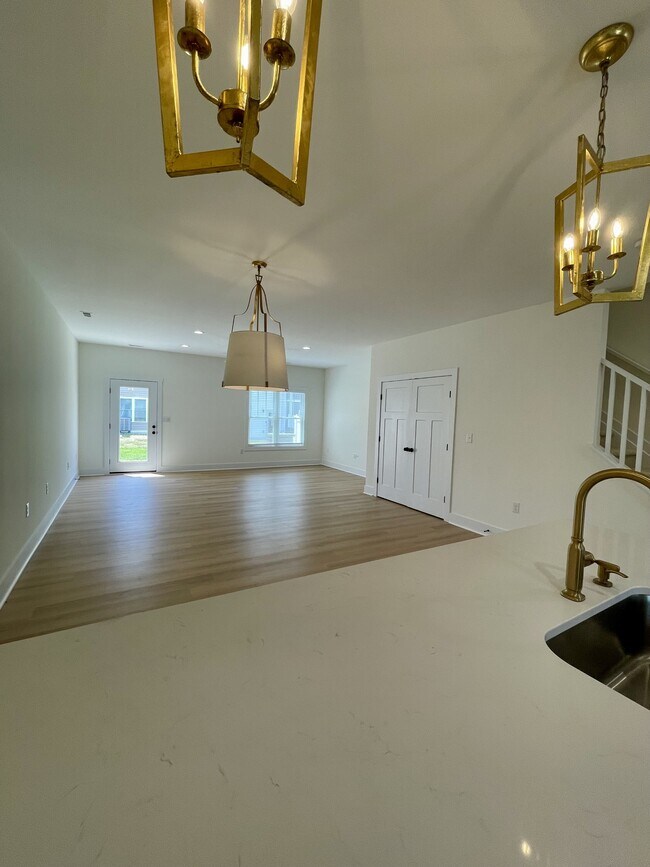 Photo - 556 Leesville Rd