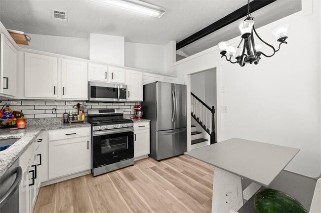 Photo - 6338 Stablewood Way