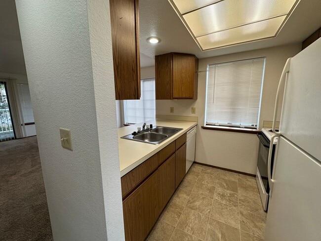 Photo - 2 Bedroom, 1 Bathroom Apartment Unit 2