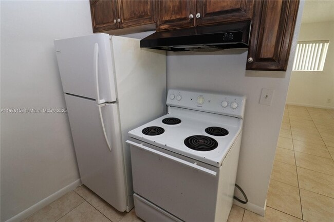 Building Photo - 1708 N 16th Ave Unit 3