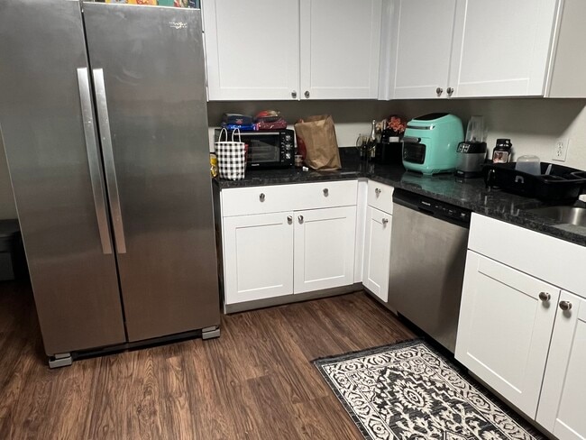 Photo - 1213 Deerhound Pl