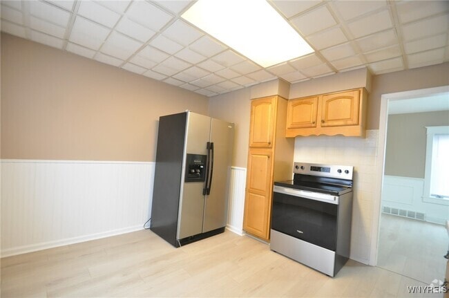 Building Photo - 333 Getzville Rd Rental