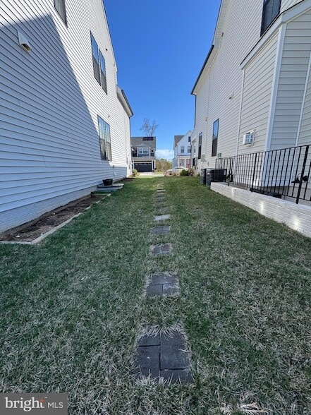 Photo - 25549 Byrnes Crossing Dr