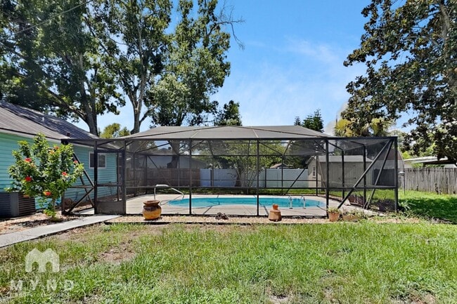 306 Park Blvd