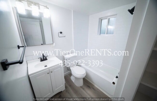 Building Photo - Charming oasis in the vibrant heart of UT 84103.