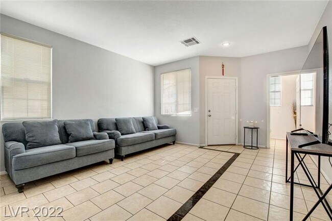 Photo - 3 BEDROOM HOME IN THE SOUTHWEST!