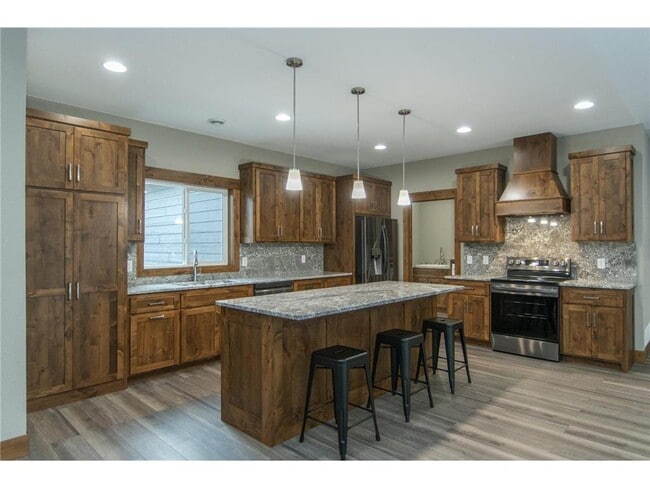 Photo - 11593 Forestview Dr