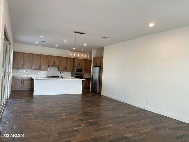 Photo - 11551 N Luckenbach St