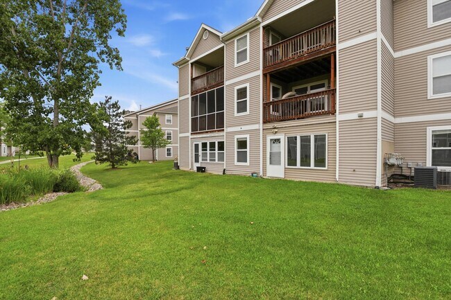 Photo - 1335 Millbrook Trail