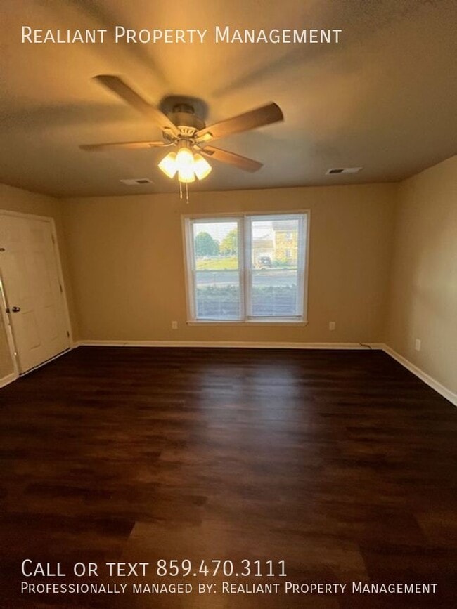 Photo - 106 E Edgewood Dr