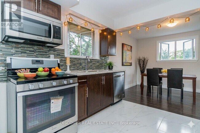 Photo - 14 Donata Dr