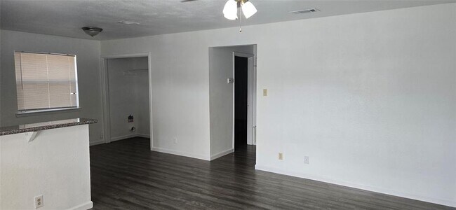 5504 Rose Hill Cir