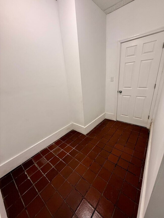 Photo - 901 Brunswick Ave Unit 901 #7