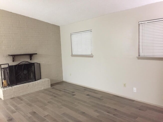 Photo - 2401 Cottonwood Dr Unit A