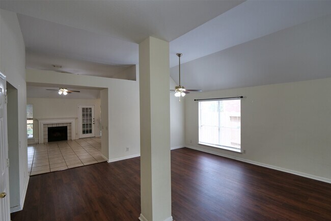 Photo - 1314 Hollow Ash Ln