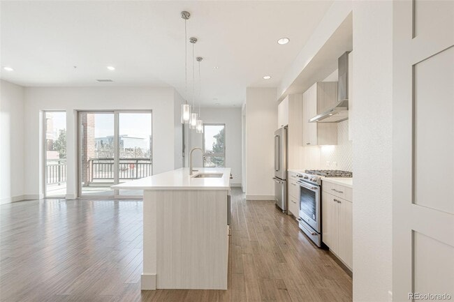 Photo - 4885 S Monaco St Unit 108