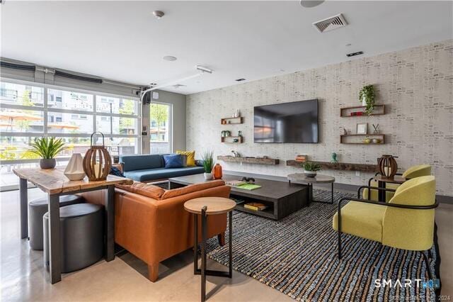 300 Glover Ave Unit b335