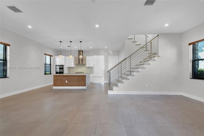 Photo - 8217 NW 46th St