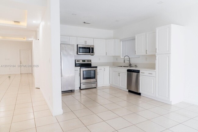 Photo - 379 NE 34th Ave