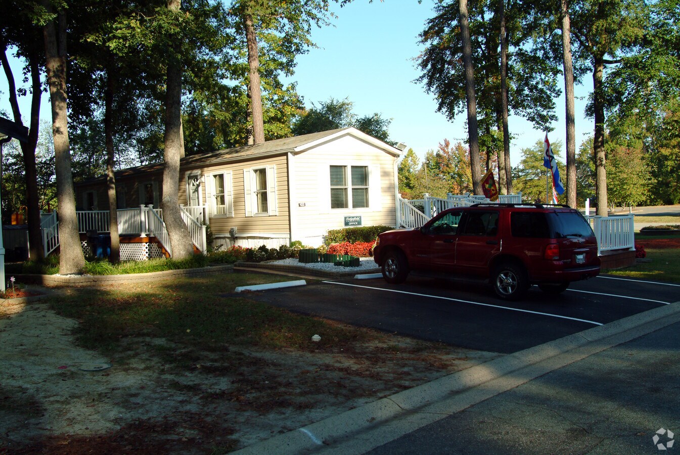 Photo - Sedgefield Apartments