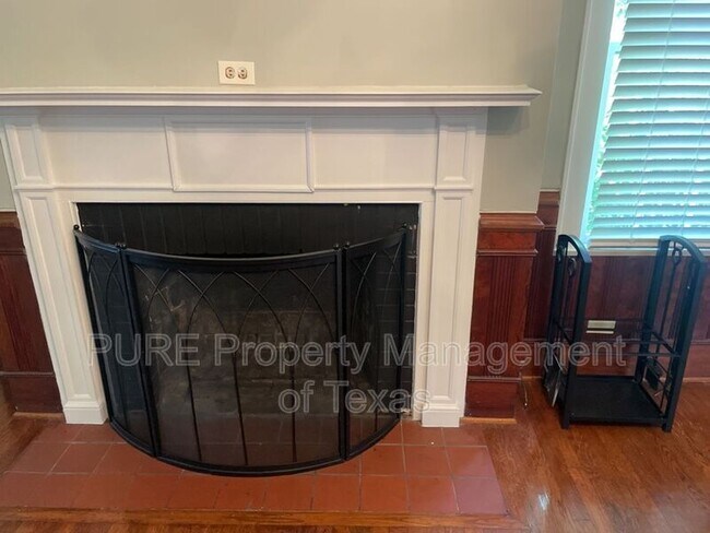 Photo - 1307 W Lake Dr