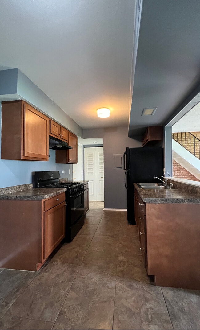 Photo - 185 Rita Ct Unit B