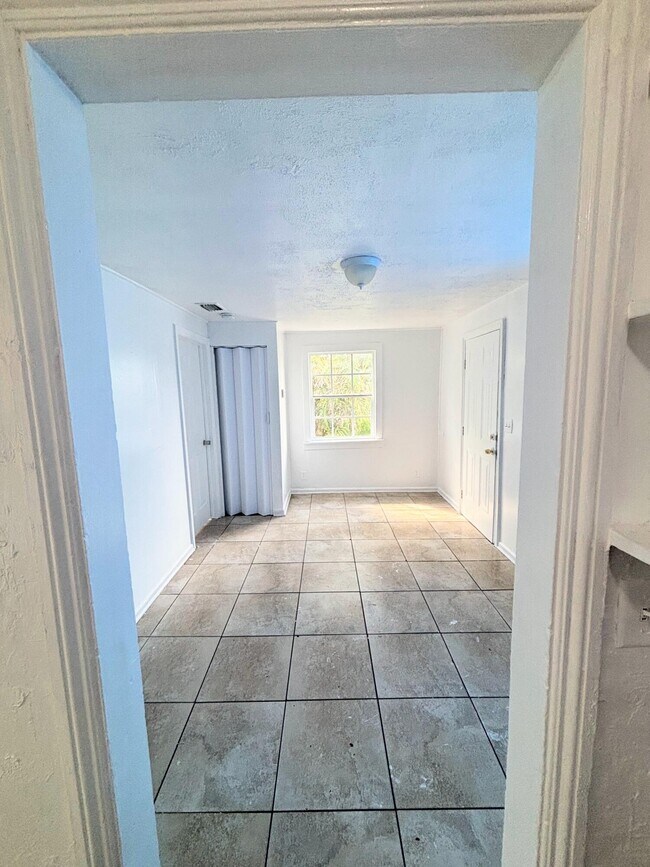 Photo - 804 Ridgewood Dr Unit 2