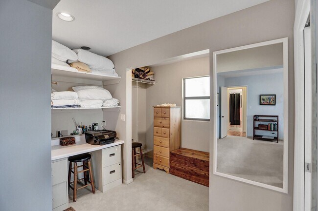 Photo - 420 NE 36th St